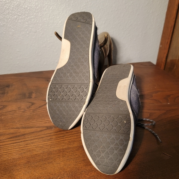 Toms Tennis Shoes Grey size 7 - Picture 3 of 5